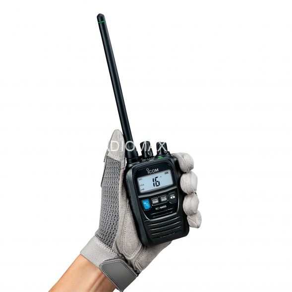 Морская портативная рация Icom IC-M85